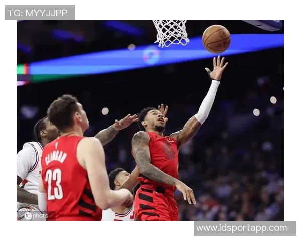 安芬尼西蒙斯反思失利原因强调上半场强度不足导致对手快攻频频得分