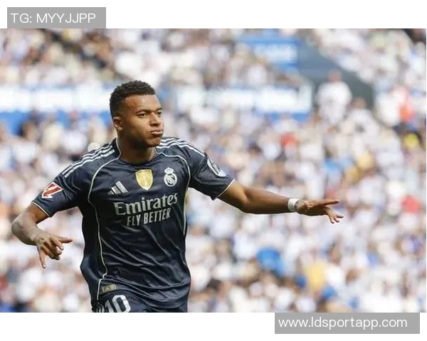 毫无悬念！姆巴佩荣膺皇马九月最佳球员表现惊艳五场七球一助攻