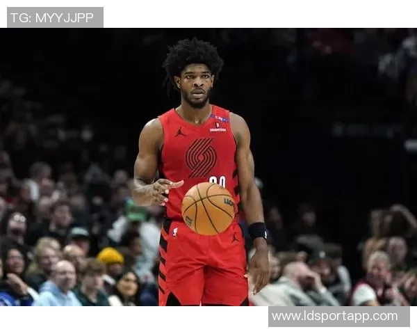 美记提出三球交易方案送至开拓者换亨德森与格兰特 美记提出三球交易方案送至开拓者换亨德森与格兰特