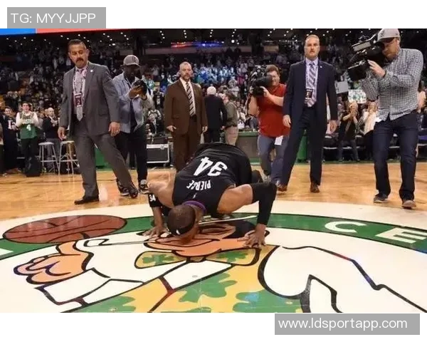 皮尔斯力挺杰伦布朗称绿军球员常遭黑评02年我更配MVP