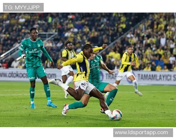 米兰罗马冬季引援目标锁定费内巴切前锋恩内斯里 米兰罗马冬季引援目标锁定费内巴切前锋恩内斯里