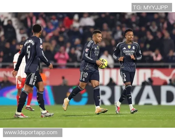 姆巴佩绝杀失误阿隆索沉思跪地反思球队未来之路 姆巴佩绝杀失误阿隆索沉思跪地反思球队未来之路