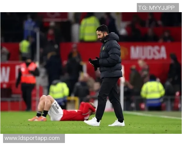 回忆曼市德比的经典瞬间复古球衣与继海C罗卡里克的精彩表现